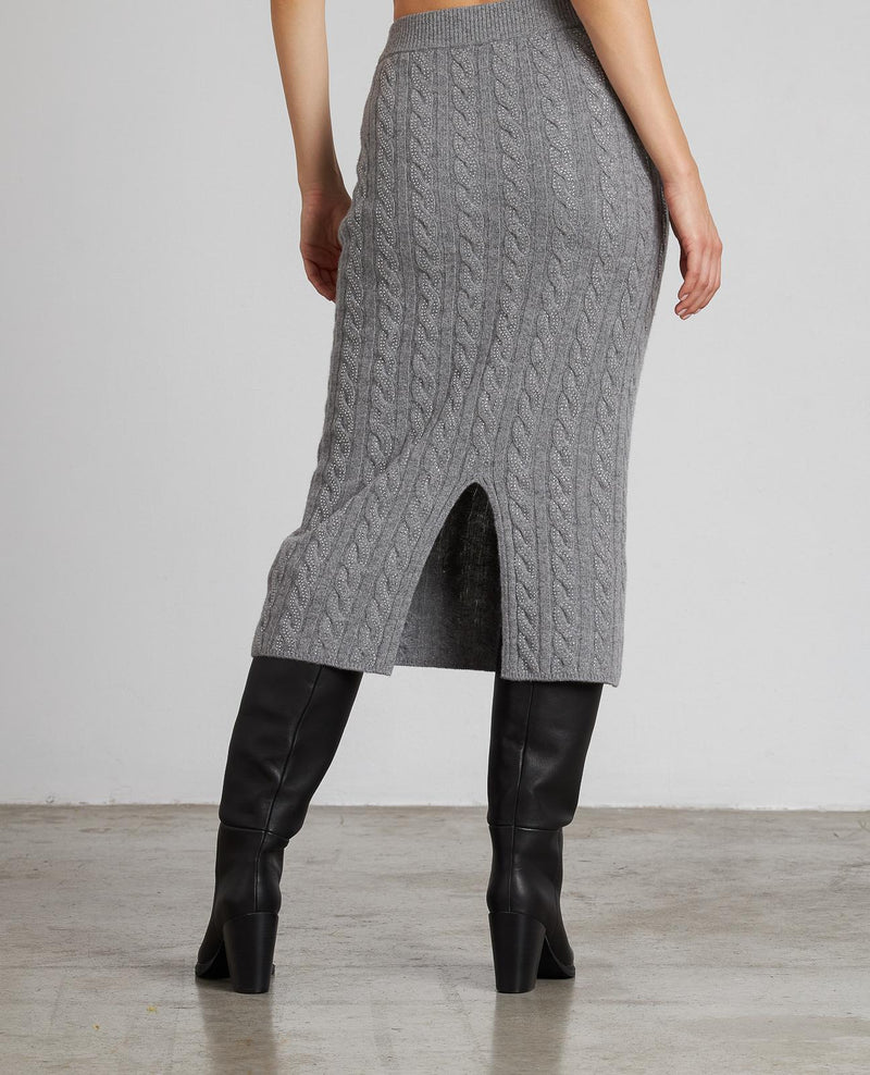 FALDA PUNTO OCHOS PEDRERÍA