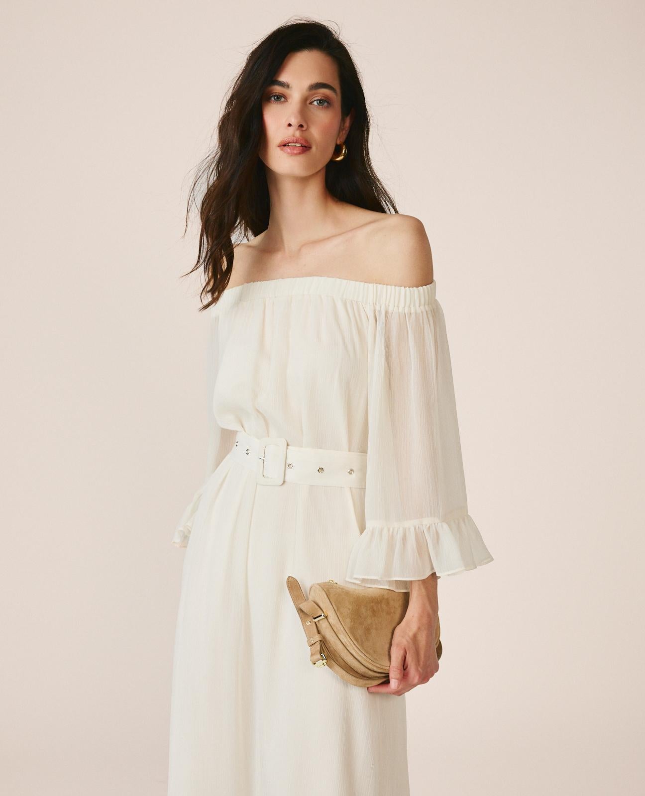 VESTIDO MÉDIO COM MANGAS FOLHADAS