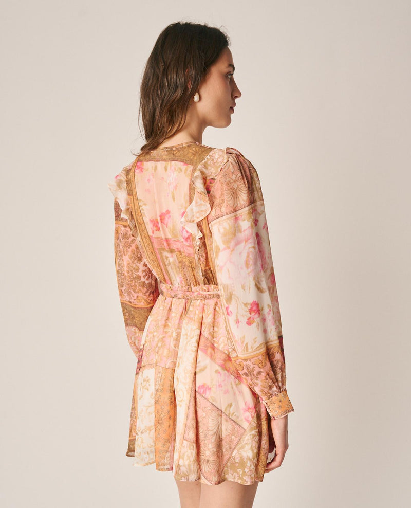 VESTIDO CORTO DETALLE VOLANTES